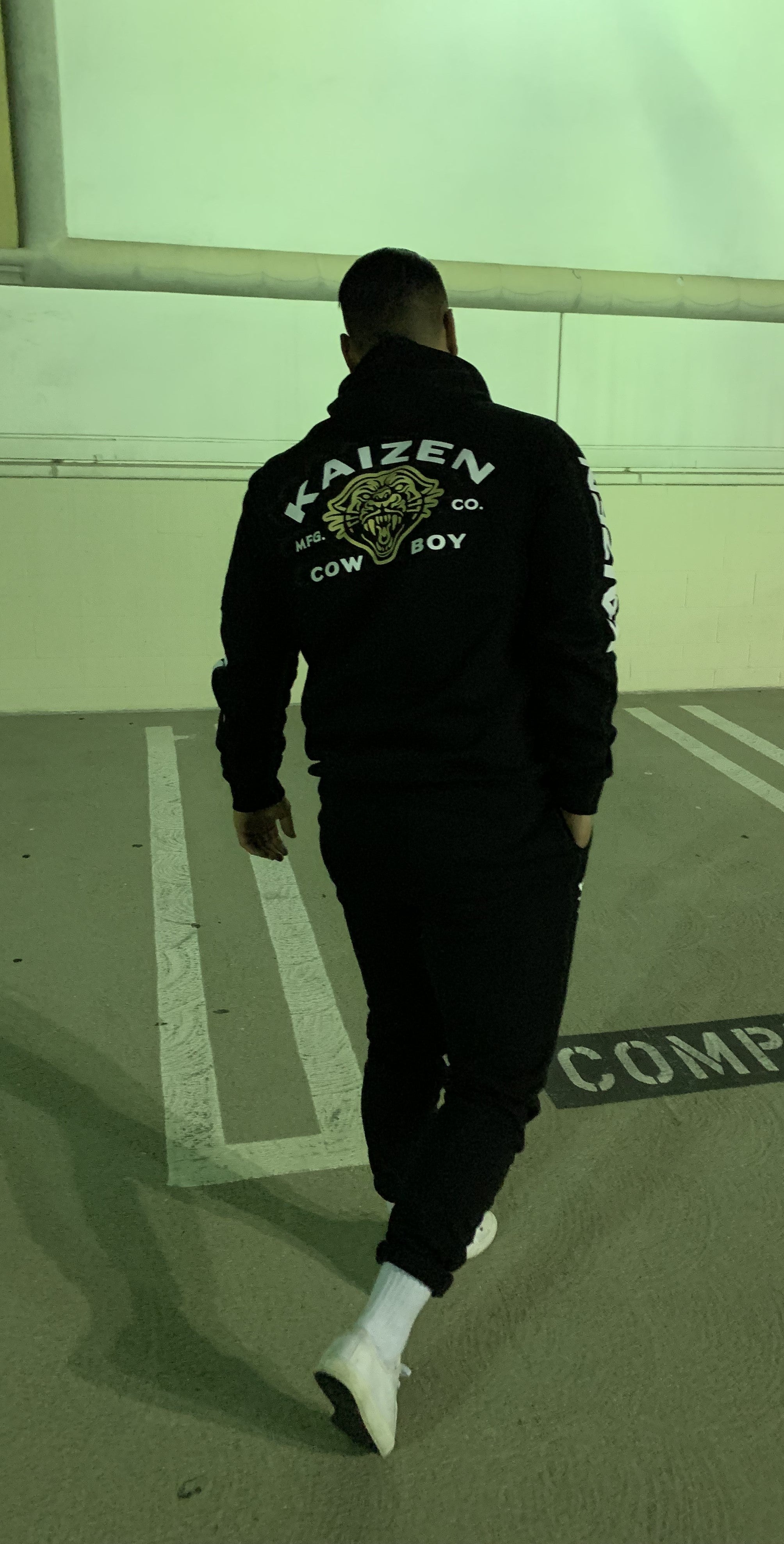 Kaizen Panther Sweats BLACK